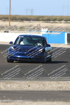 media/Nov-08-2025-Speed Ventures (Sat) [[1c7a6332f5]]/TC A/Session 3 (Turn 3)/